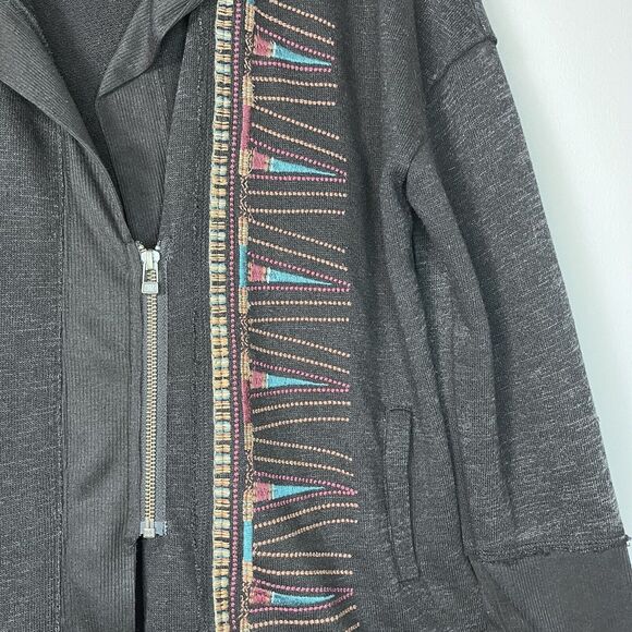 Miss Me Embroidered Sweatshirt Jacket Hoodie Distressed Hem Cotton Womens Large - Picture 9 of 16